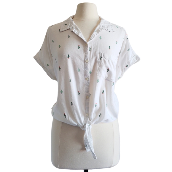 White Cactus Print Short Sleeve Tie Front Button Down Shirt | Size XL - Picture 7 of 10